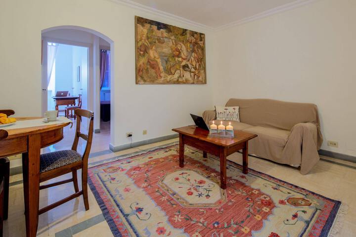 Room 4 of 7