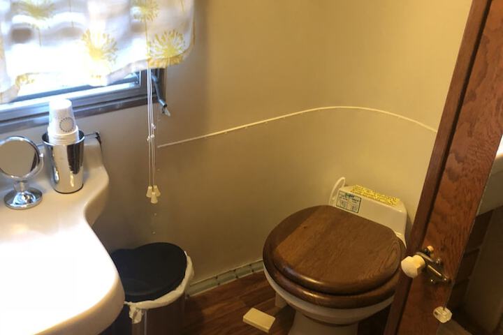 Room 40 of 61