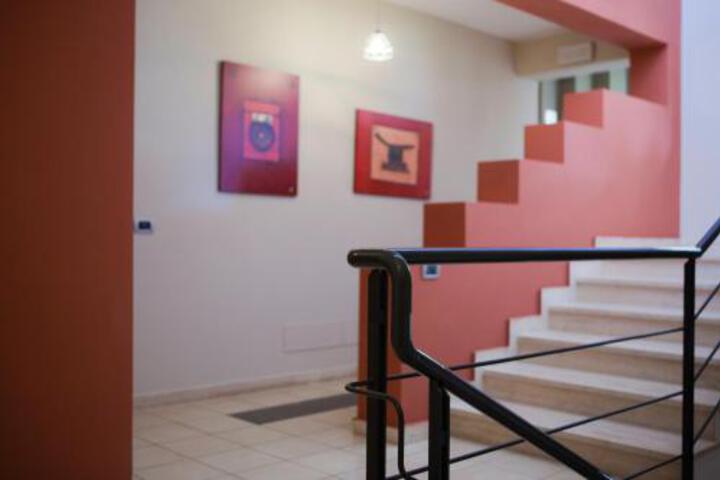 HO TEL AKENA HF
