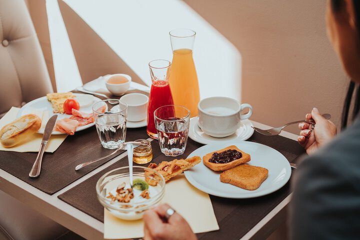 Breakfast area