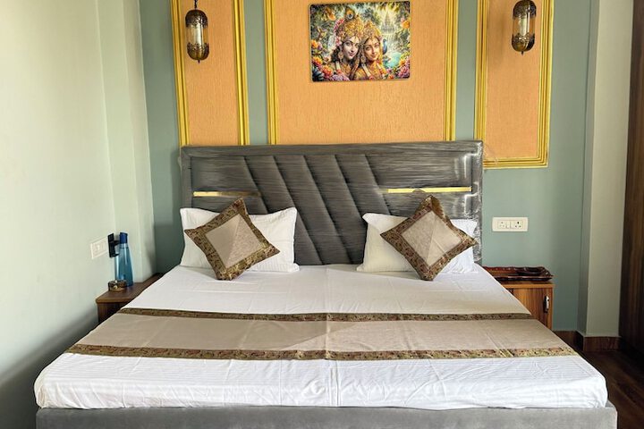Room 18 of 89