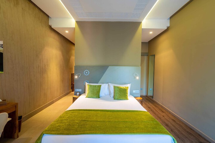Room 29 of 85