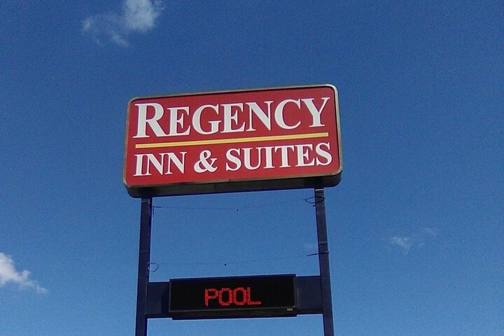 Exterior of Regency Inn & Suites