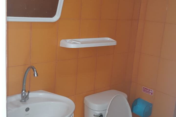 Room 6 of 62