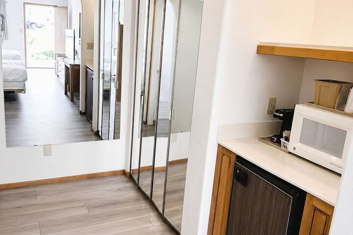 Room 3 of 29