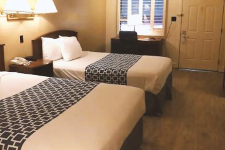 Room 16 of 35