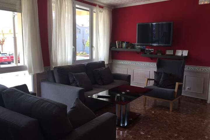 Guest Lobby