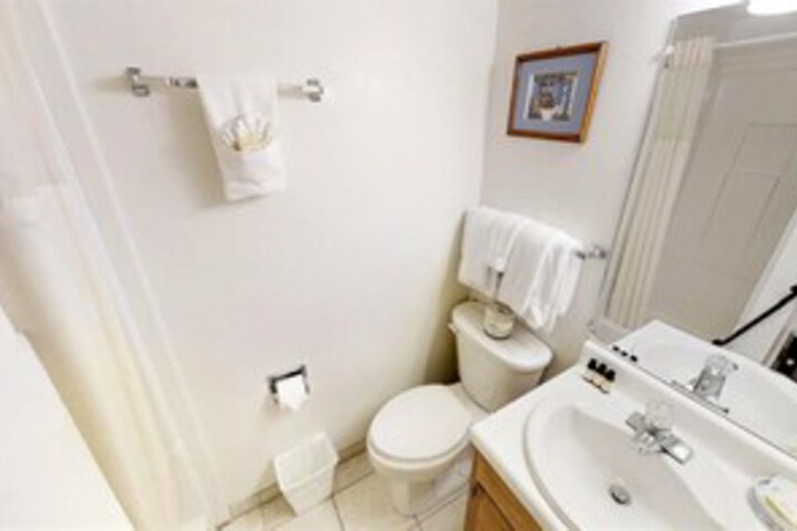 Room 5 of 15