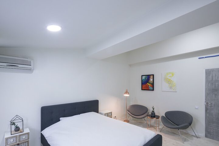Room 15 of 60