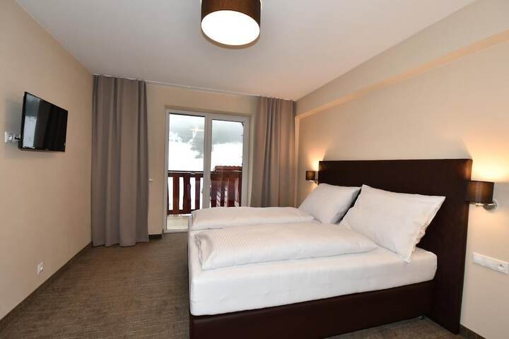Room 2 of 14