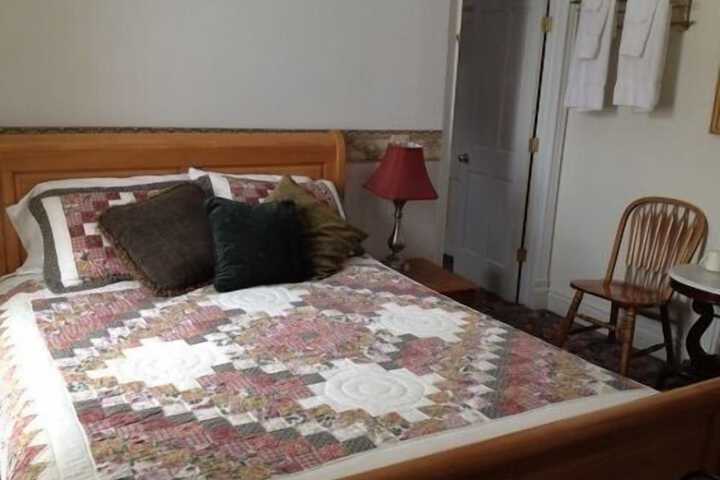 Room 4 of 5