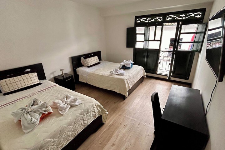 Room 8 of 110