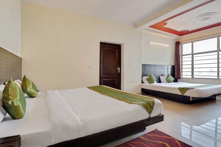 Room 21 of 36