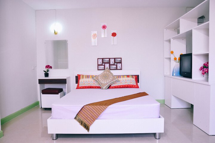 Room 16 of 48