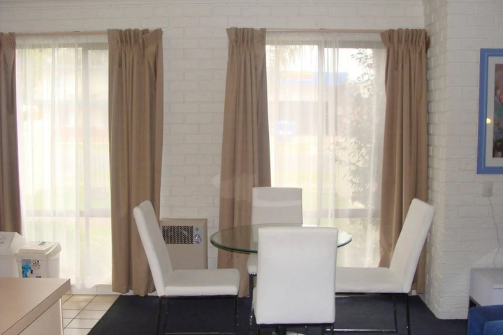 guest_rooms