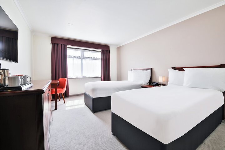 Room 47 of 110