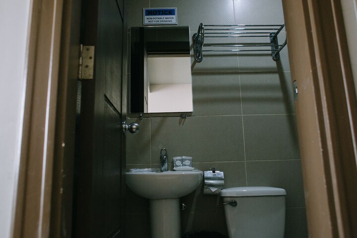 Room 39 of 46