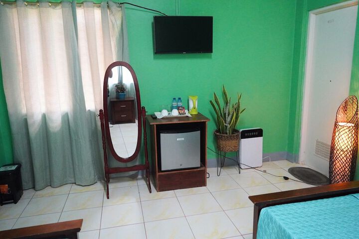 Room 5 of 62