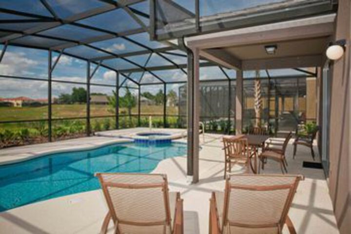 Pool 53 of 63