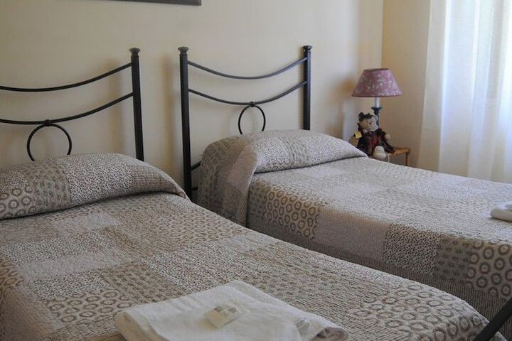 Room 45 of 104