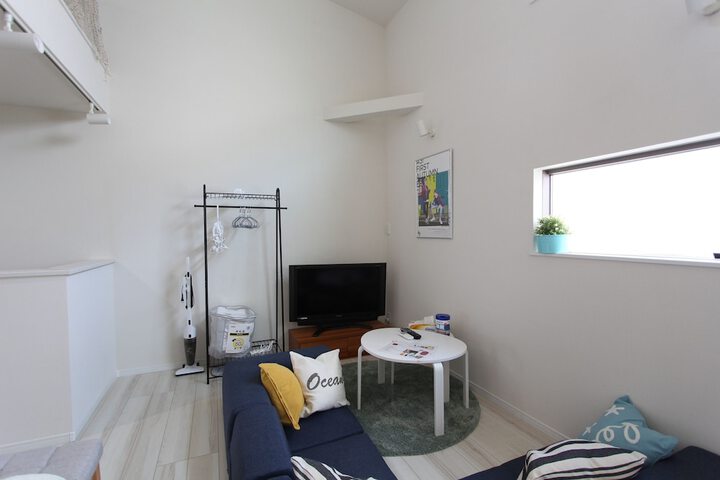 Room 10 of 143