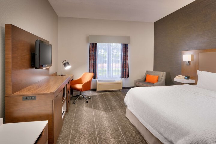 Room 15 of 38