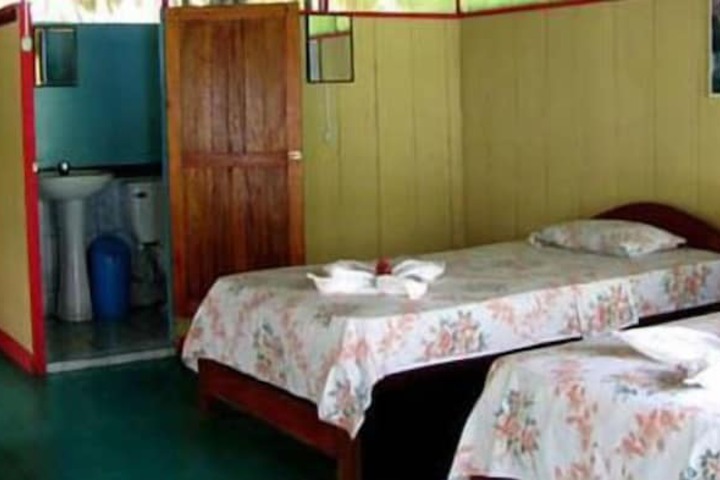 Room 4 of 16