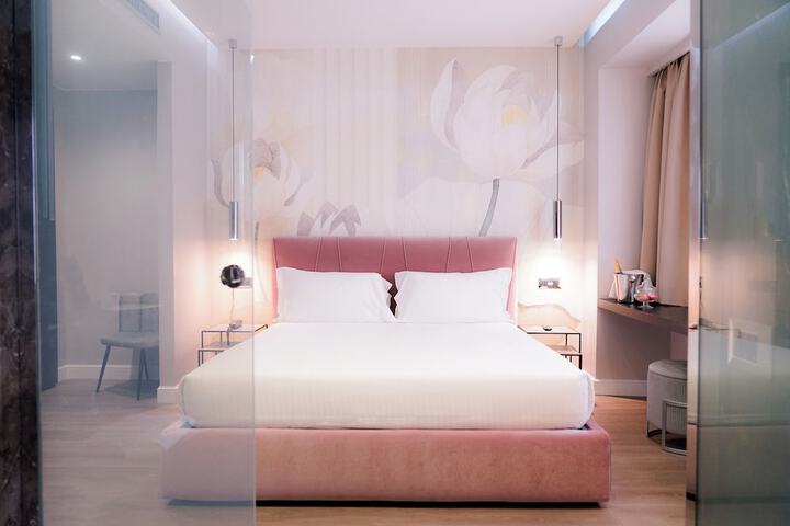Room 13 of 85