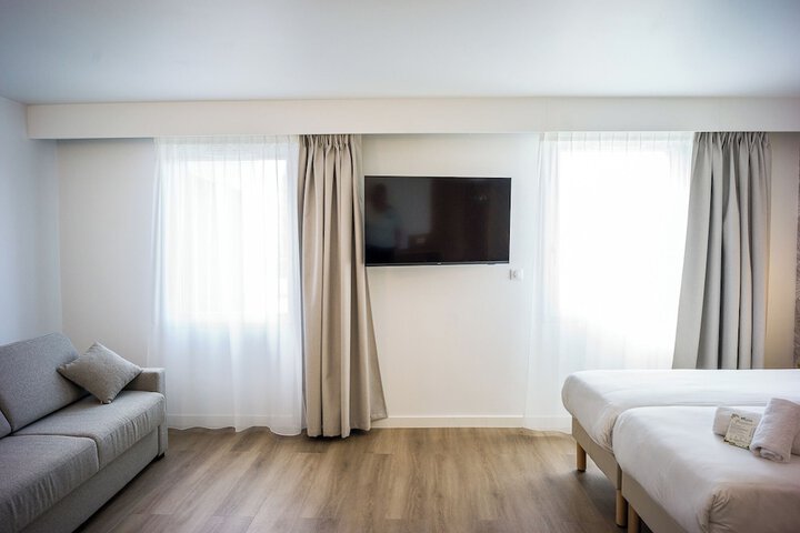 Room 56 of 127