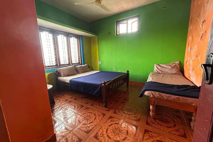 Room 12 of 29