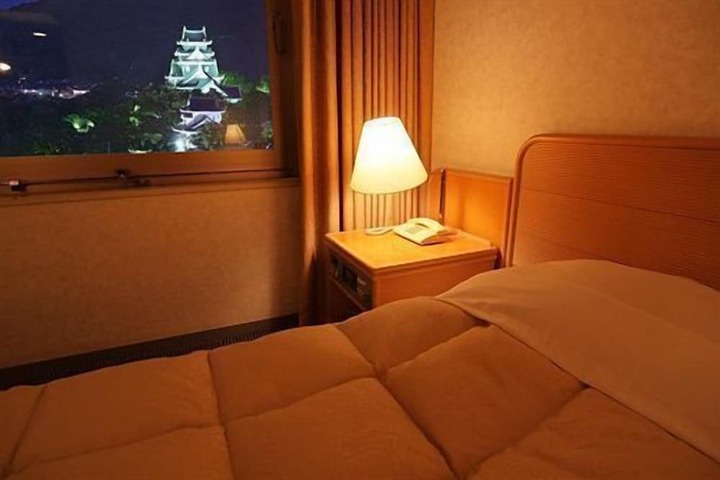 Room 4 of 51