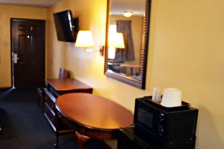 Room 25 of 47