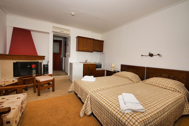 Room 11 of 49