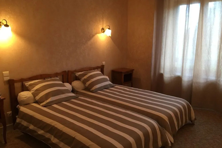 Room 4 of 22