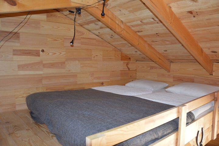 Room 14 of 64