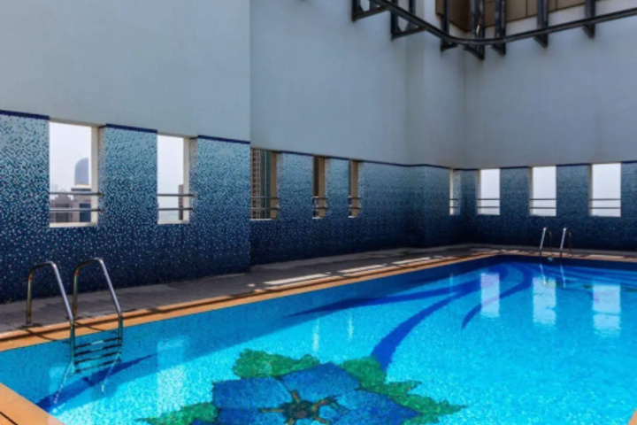 Pools & Facilities