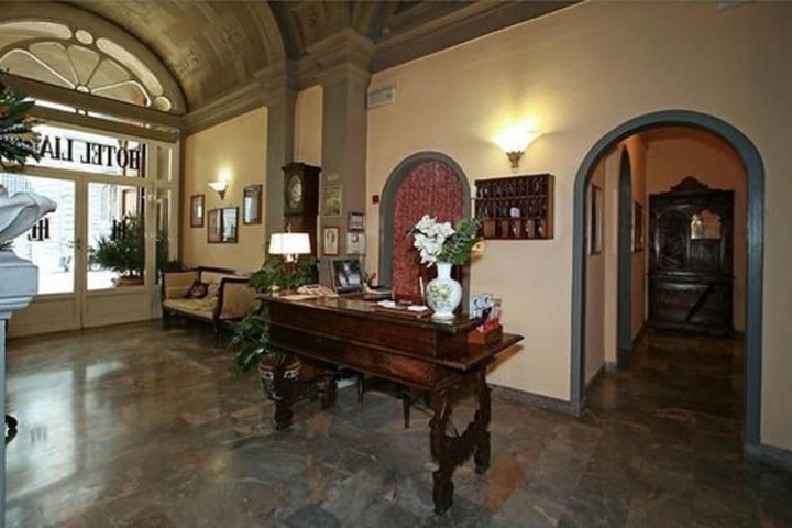 Hotel Interior 5 of 81