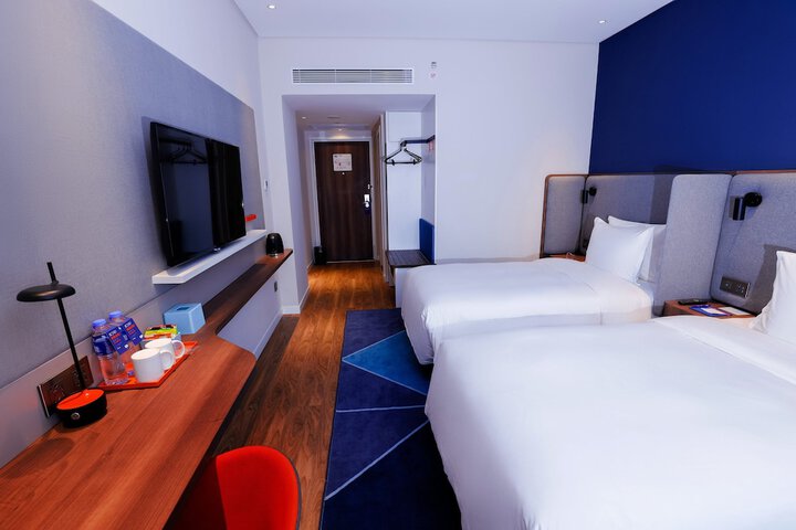Room 15 of 54