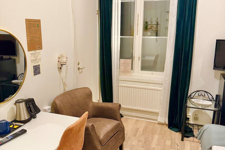 Room 101 of 212