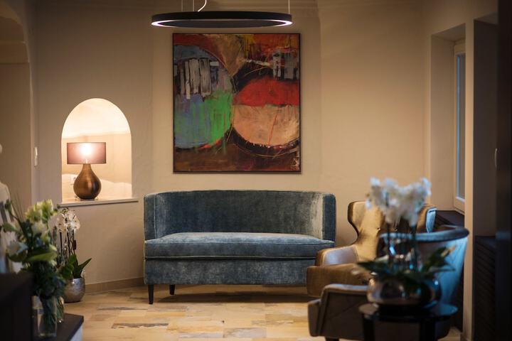 Entrance & Lobby