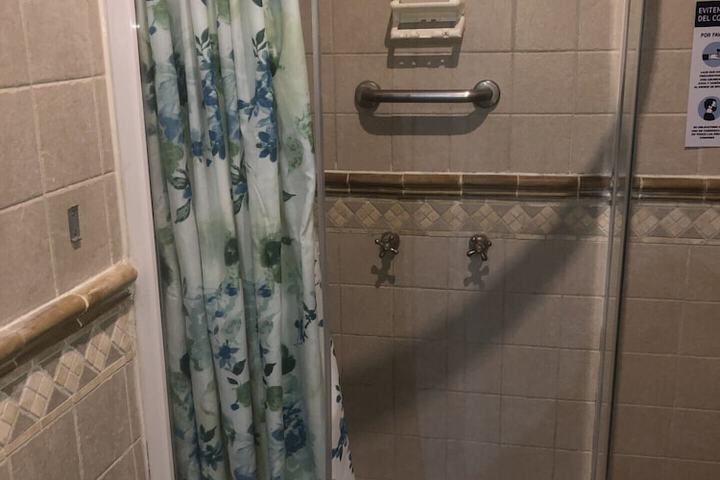 Room 20 of 23