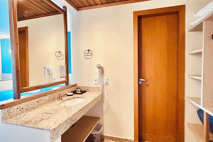 Room 9 of 23