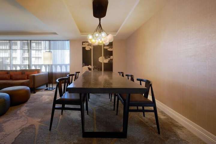 Room 16 of 70