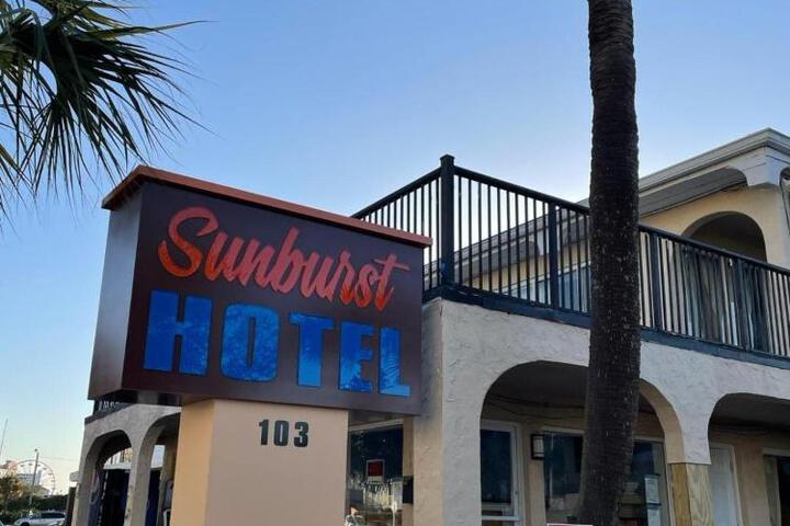Sunburst Hotel
