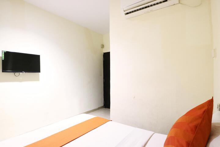 Room 3 of 6