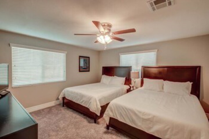Room 16 of 22