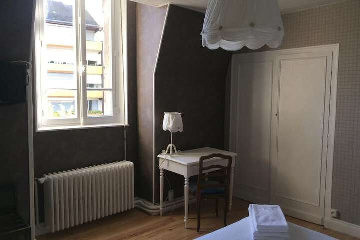 Room 28 of 59