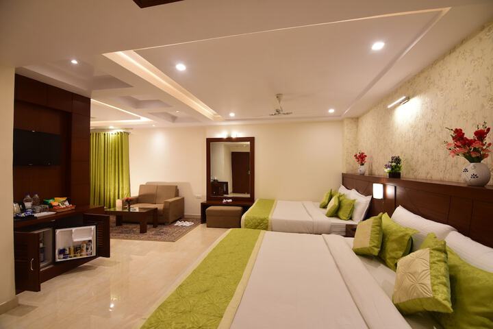 Room 9 of 46