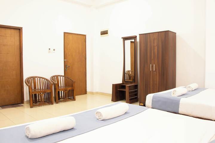 Room 13 of 44