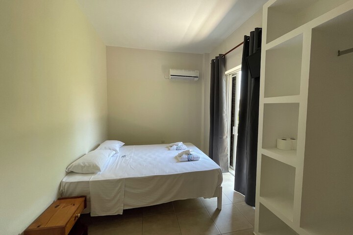 Room 43 of 121